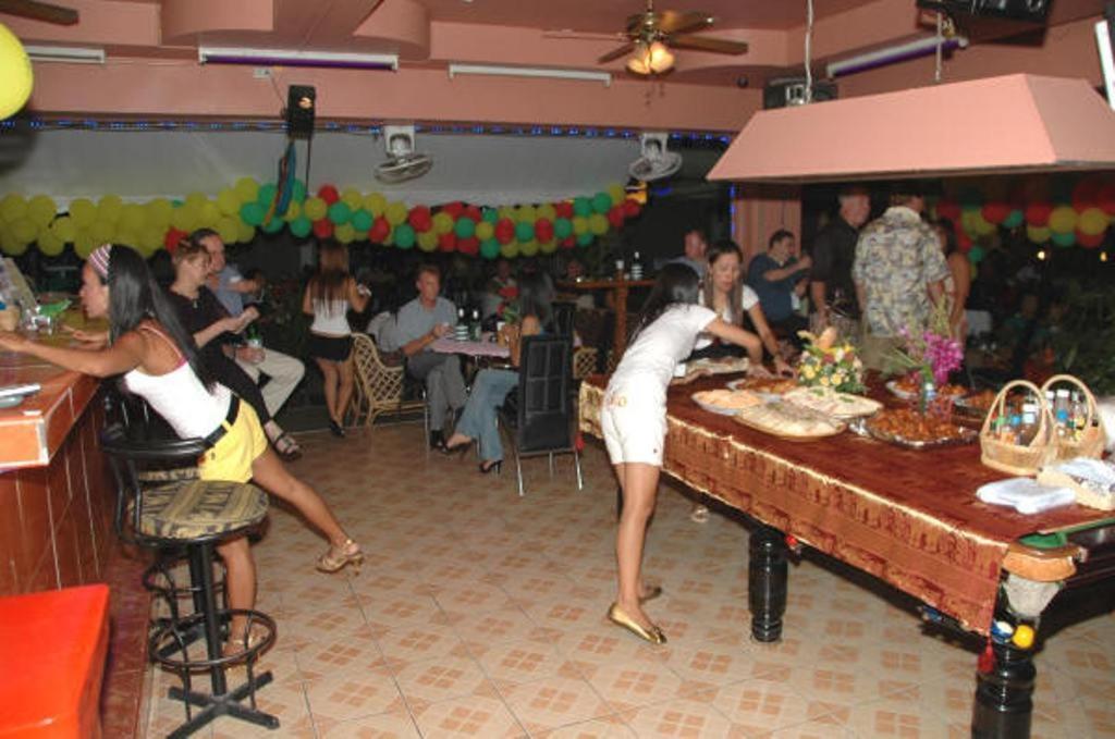 Billabong Hotel Pattaya Exteriér fotografie